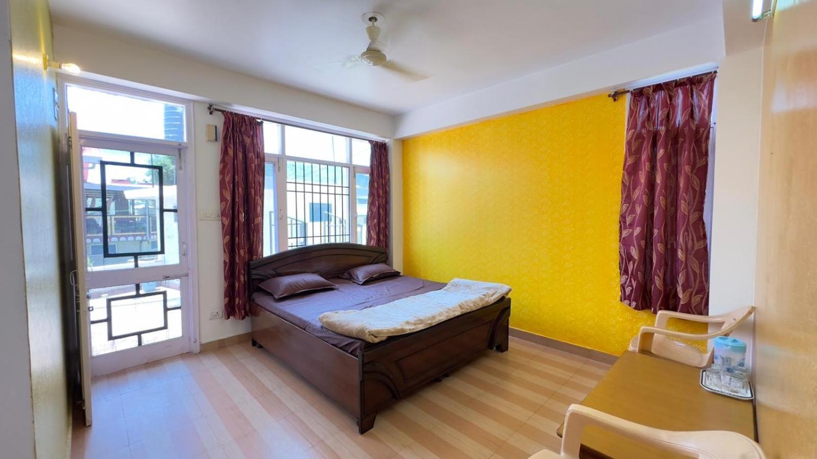 Keshav Niwas Homestay Shimla Eksteriør billede