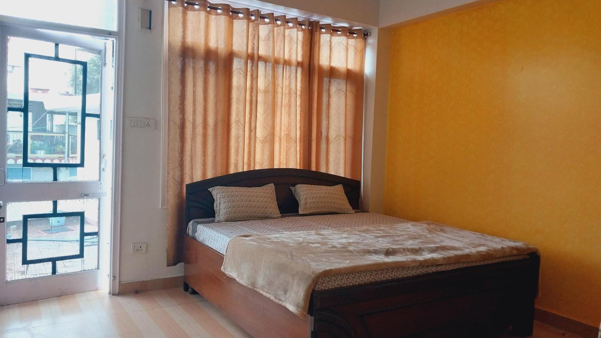Keshav Niwas Homestay Shimla Eksteriør billede