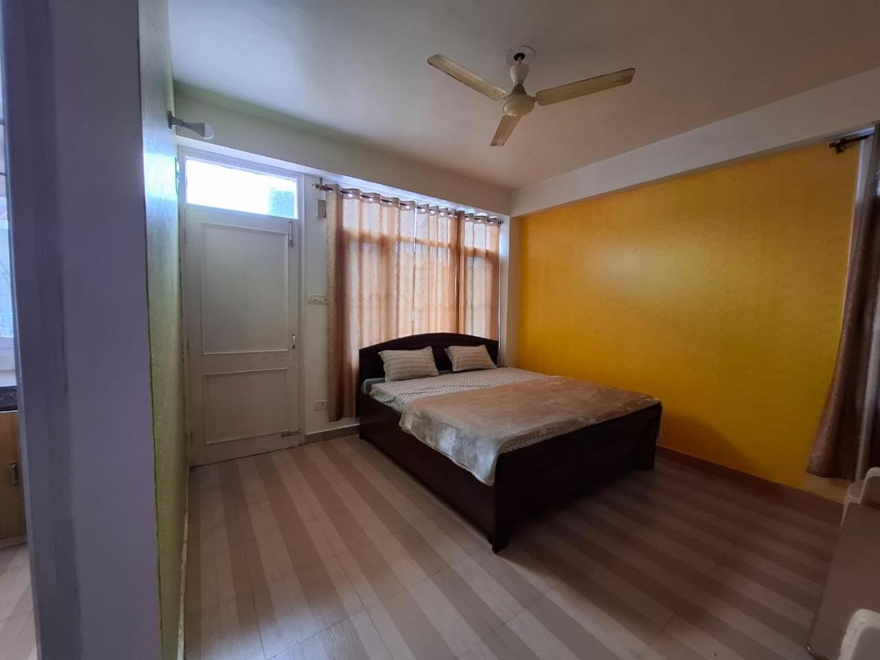 Keshav Niwas Homestay Shimla Eksteriør billede